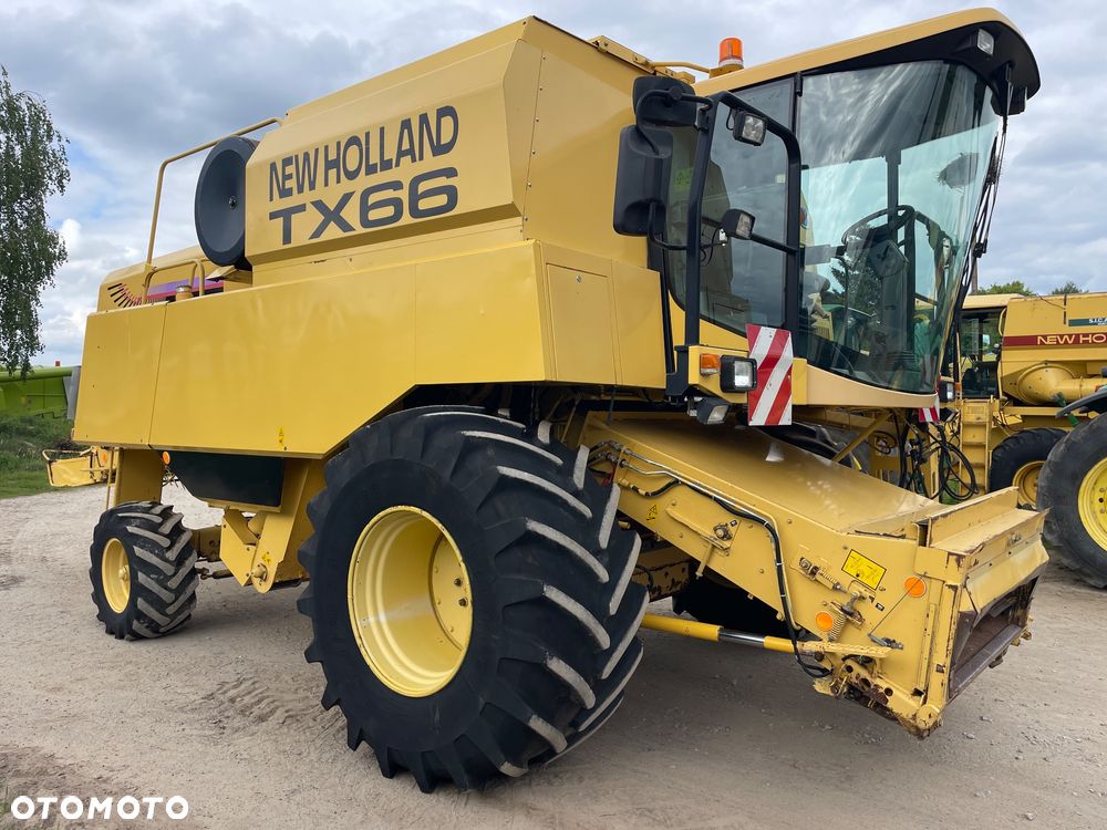 New Holland TX 66 - 4