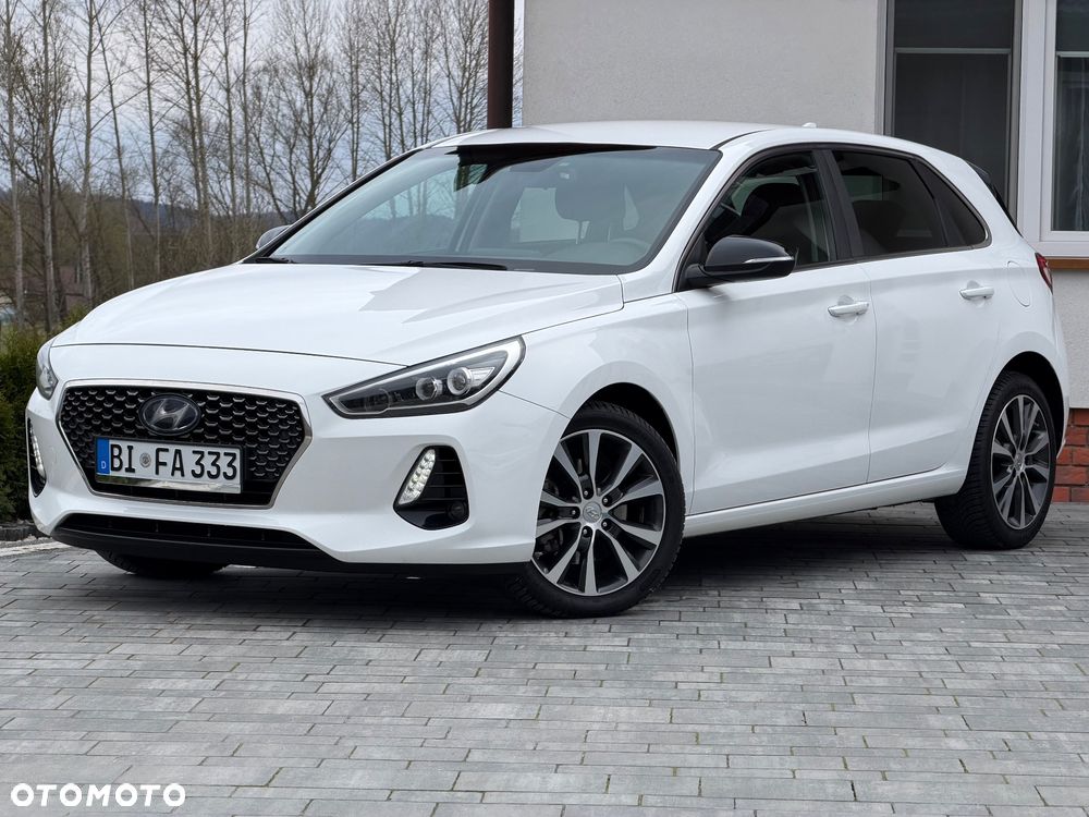 Hyundai i30 1.6 CRDi Fifa World Cup Edition - 6