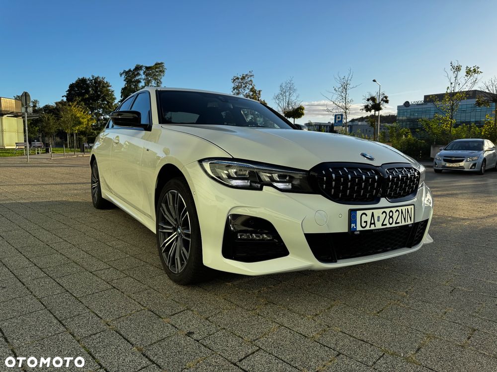 BMW Seria 3 318i M Sport - 1