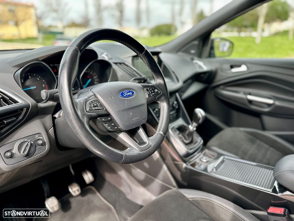 Ford Kuga 1.5 TDCi ST-Line Limited Edition - 41