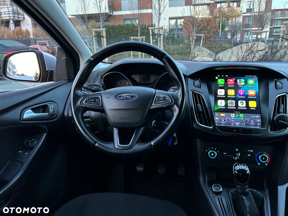 Ford Focus 1.6 Trend - 14