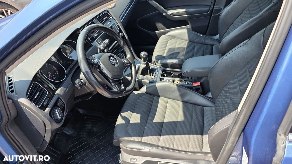 Volkswagen Golf 1.6 TDI BMT Highline - 9
