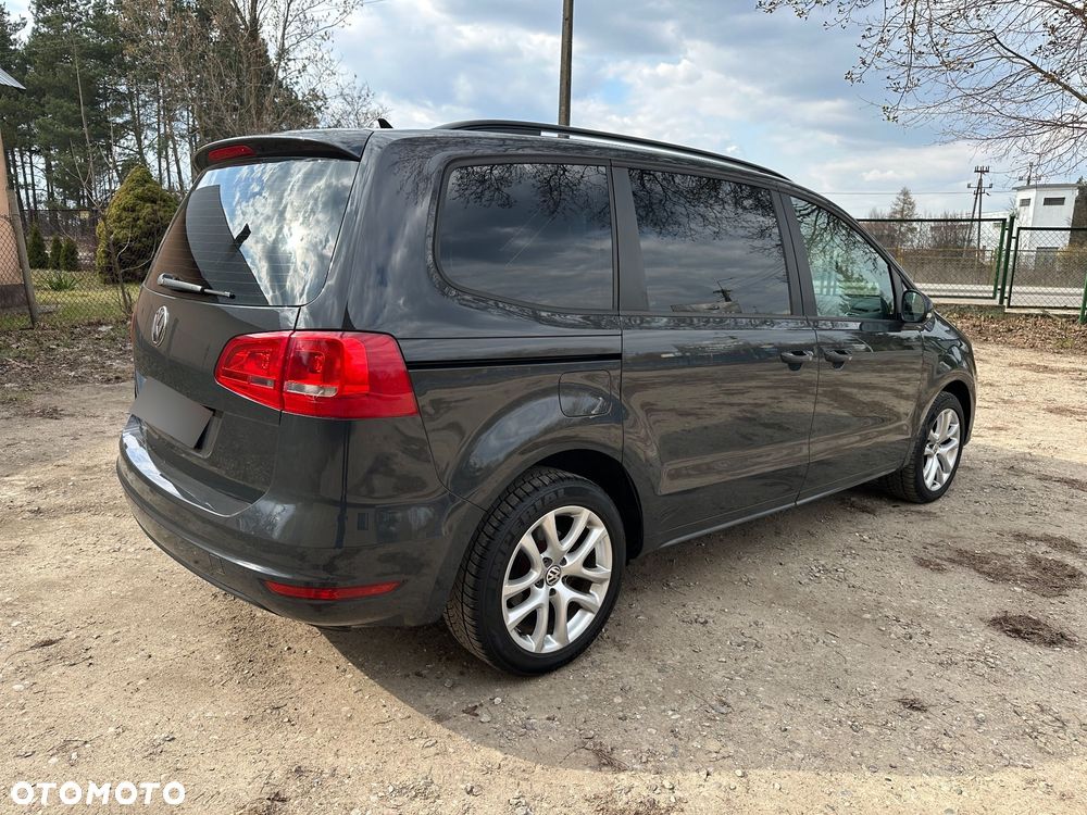 Volkswagen Sharan 2.0 TDI DSG BlueMotion Technology Trendline - 10