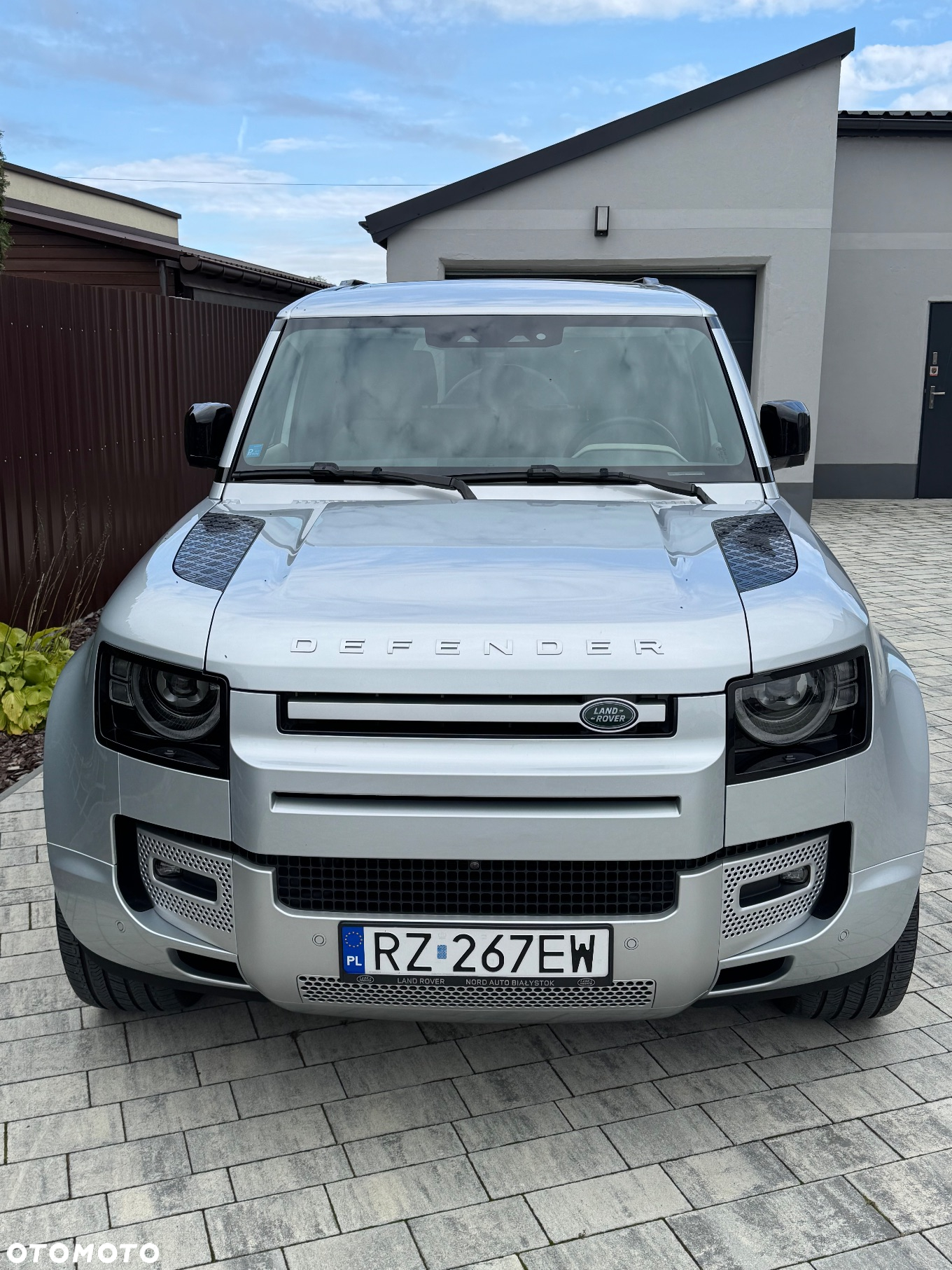 Land Rover Defender 110 3.0 D250 mHEV X-Dynamic SE - 4