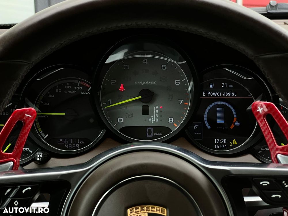 Porsche Cayenne - 24