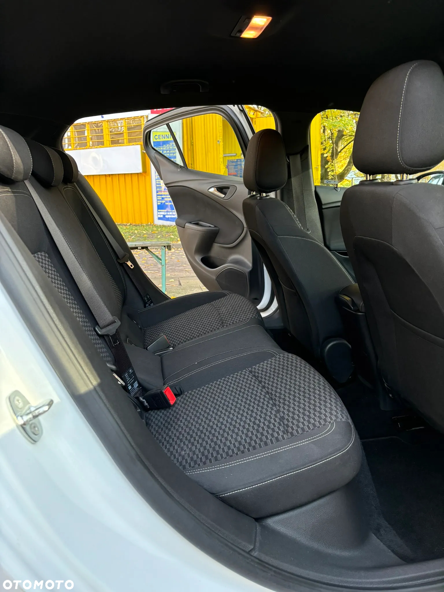 Opel Astra IV 1.6 CDTI Executive - 5