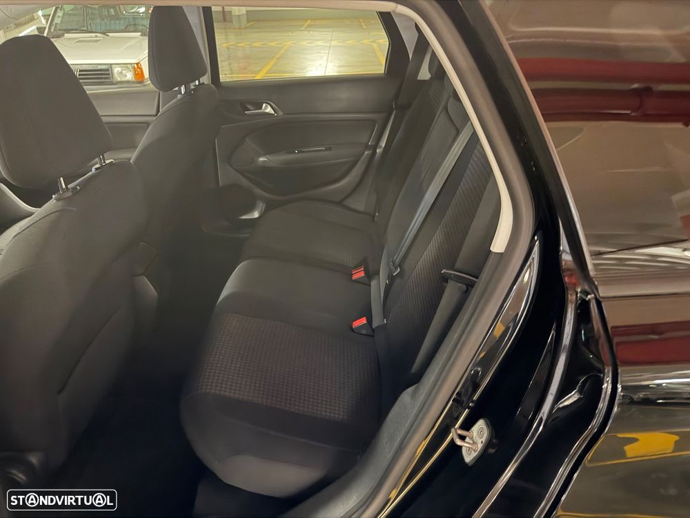 Peugeot 308 SW - 10