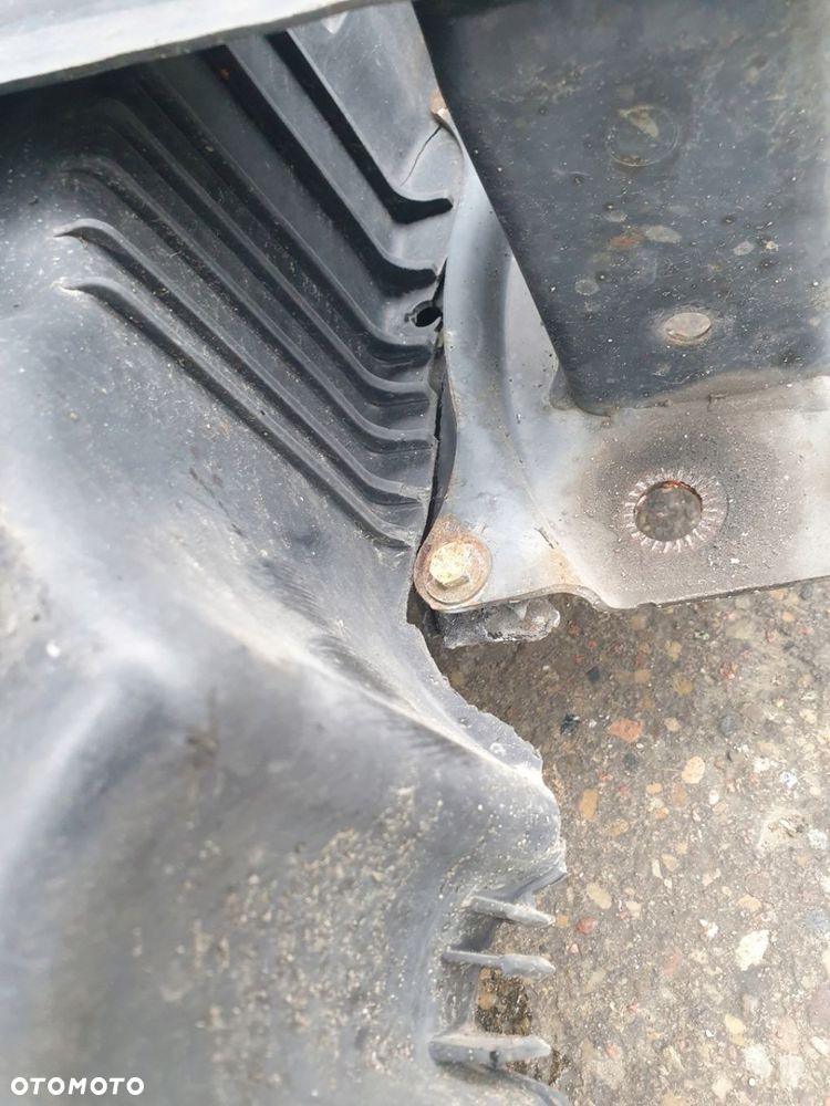 PAS PRZEDNI KOMPLET CHŁODNIC VW TOURAN I LIFT 2009 ROK 2.0 TDI - 6