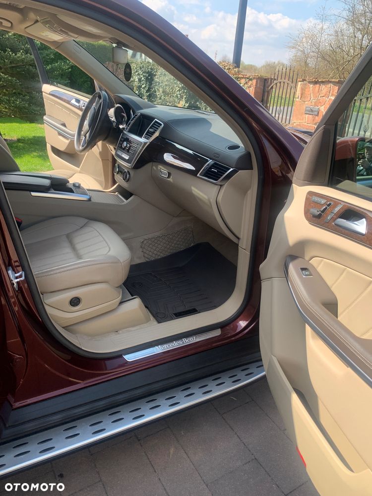 Mercedes-Benz GL - 10