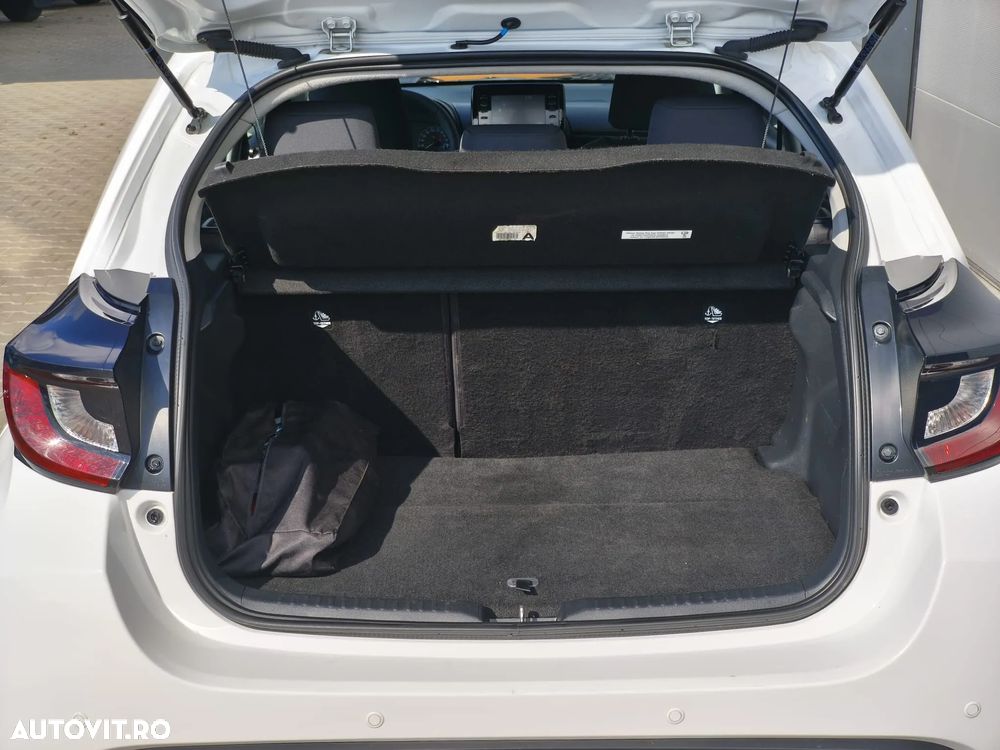 Toyota Yaris 1.5 VVT-i HSD Active - 5