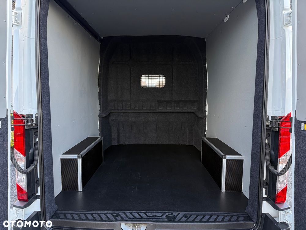 Ford Transit - 18