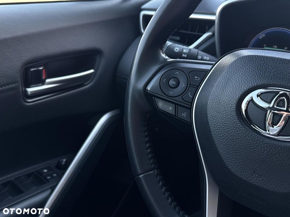 Toyota Corolla Cross - 18