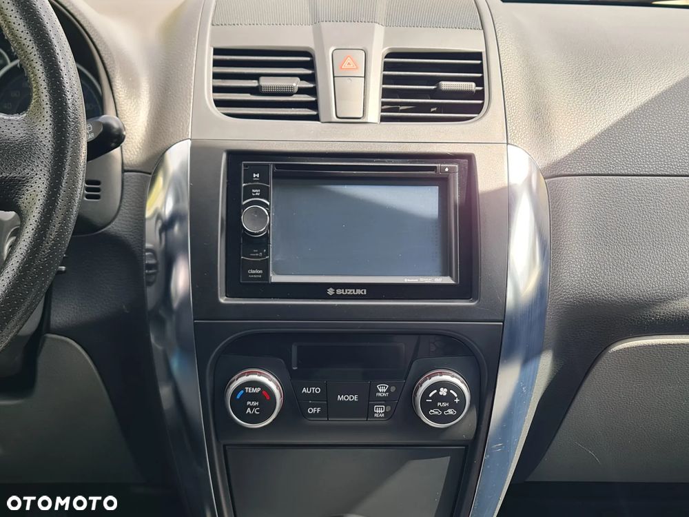 Suzuki SX4 - 16