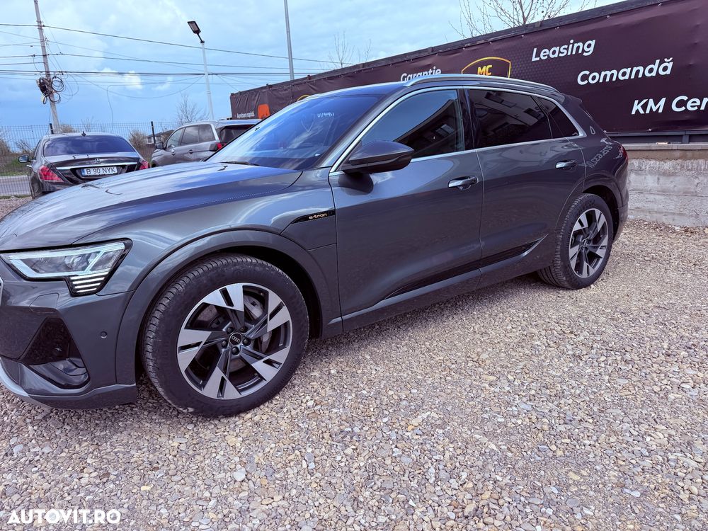 Audi e-tron 50 quattro S line - 11