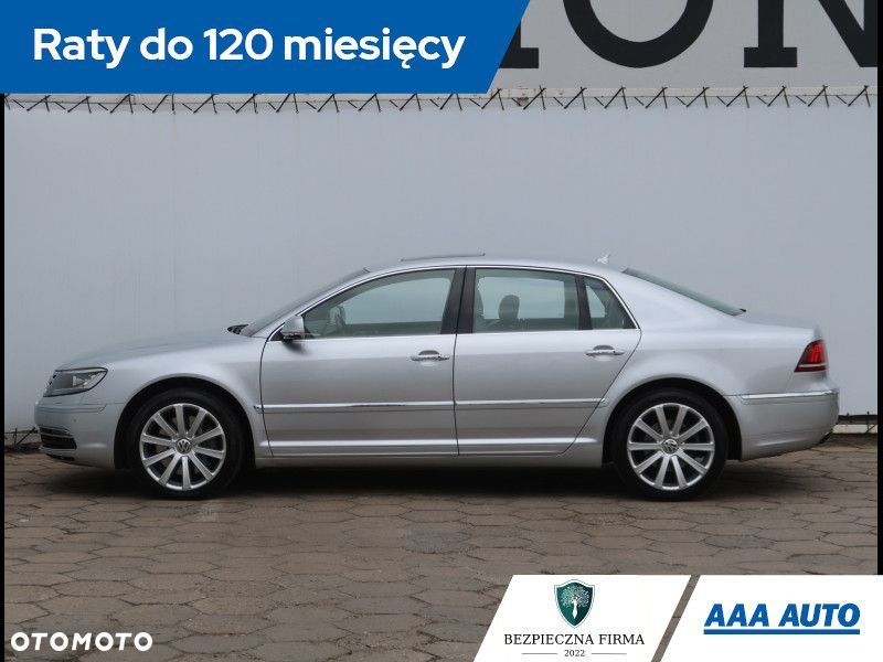 Volkswagen Phaeton - 4