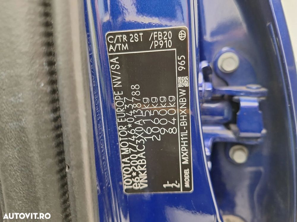 Toyota Yaris 1.5 VVT-i HSD Dynamic Plus Bi-tone - 14