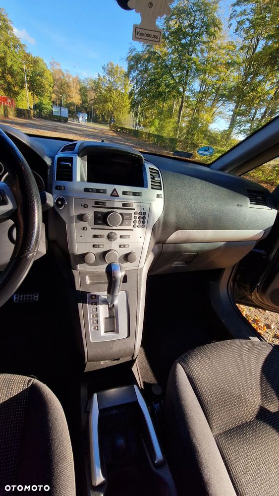 Opel Zafira 1.9 CDTI Cosmo ActiveSelect - 8