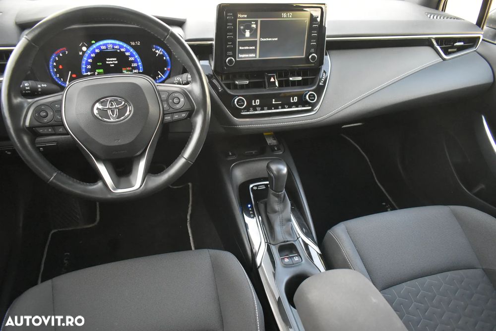 Toyota Corolla 1.8 HSD Dynamic - 17