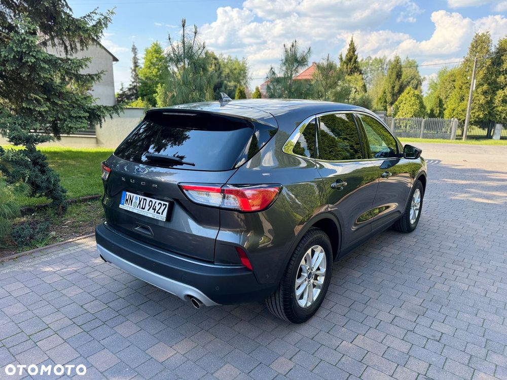 Ford Kuga 1.5 EcoBoost TITANIUM - 4