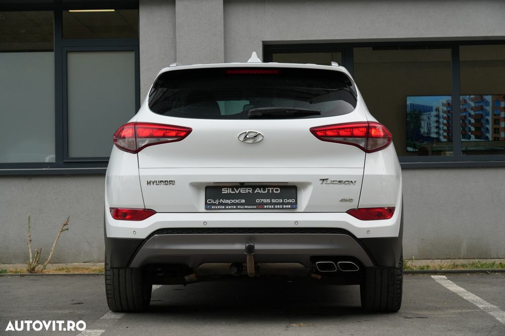 Hyundai Tucson 2.0 CRDI 4WD Style - 24