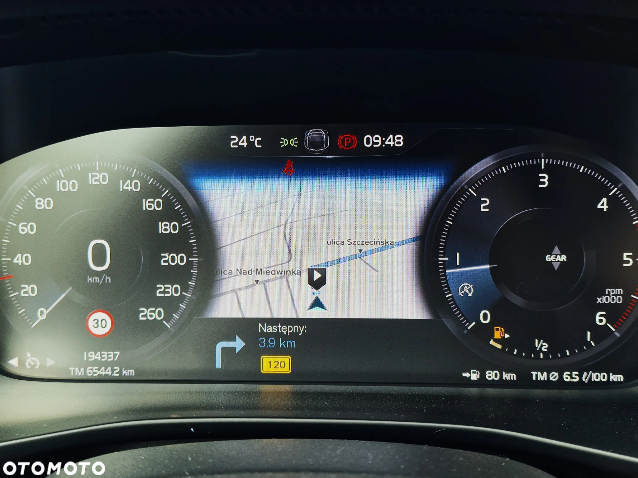 Volvo XC 40 D3 Momentum Pro - 33
