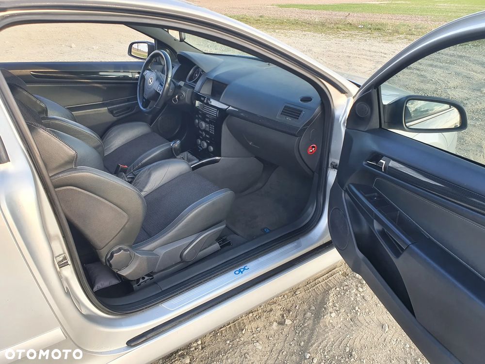Opel Astra OPC - 11