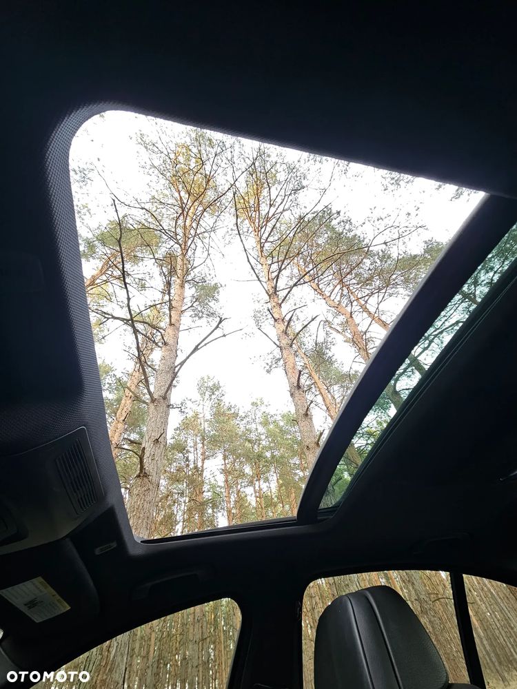 BMW Seria 5 528i xDrive - 15