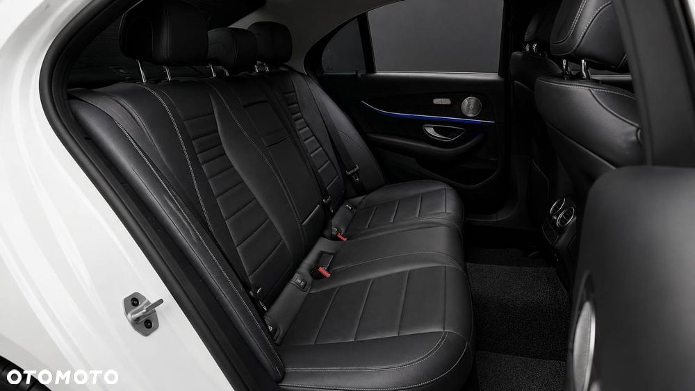 Mercedes-Benz Klasa E 300 9G-TRONIC Avantgarde - 12