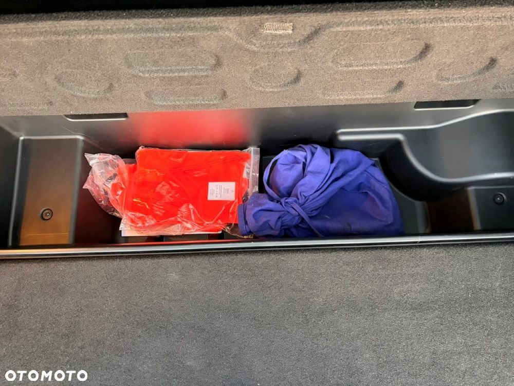 Kia Ceed 1.6 CRDi SCR L Business Line - 22