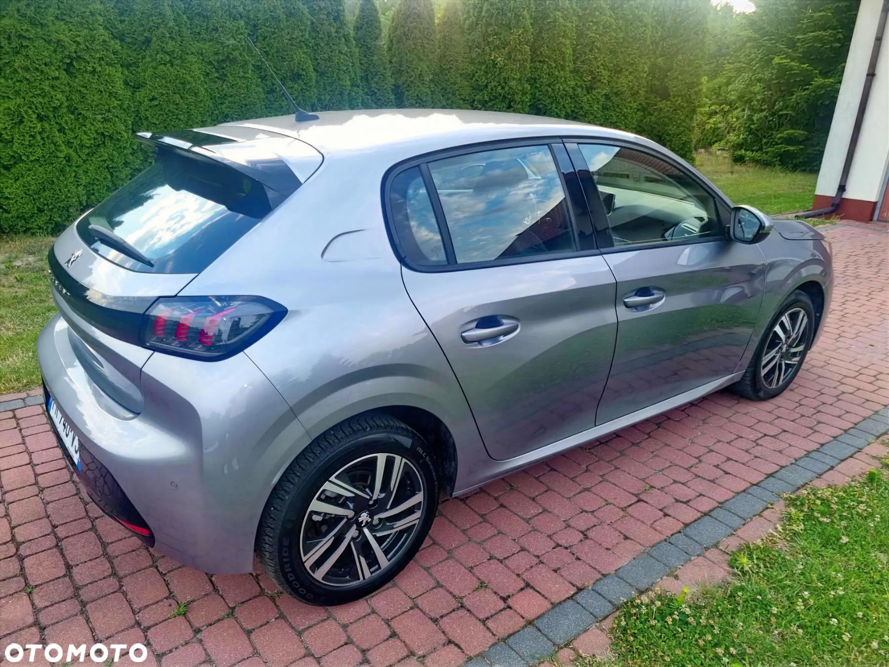 Peugeot 208 1.2 PureTech GT Line S&S EAT8 - 9