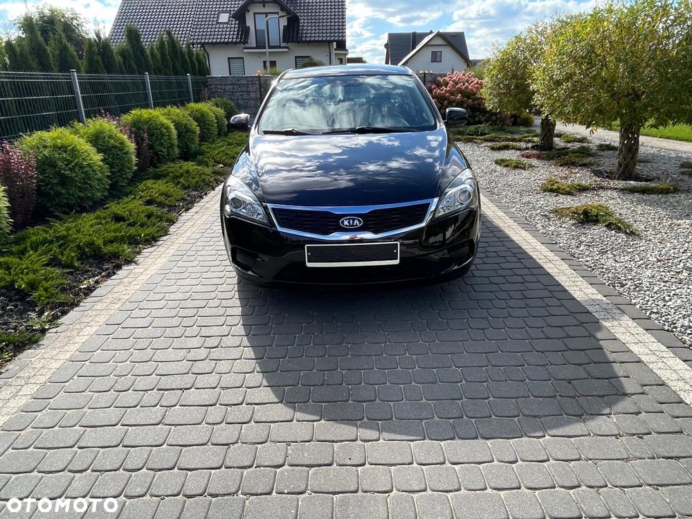 Kia Ceed - 3