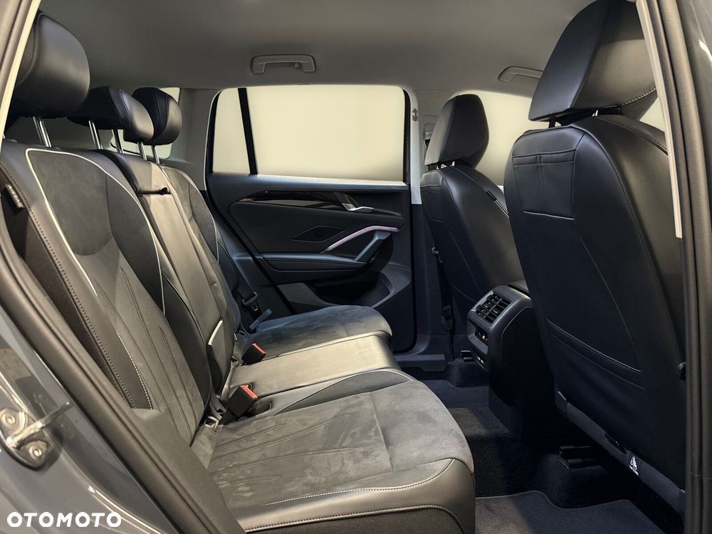 Volkswagen Tiguan 1.5 eTSI Elegance DSG - 16