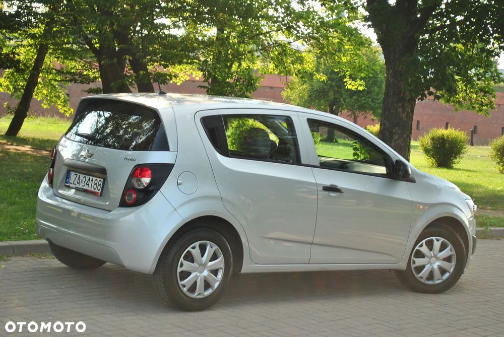 Chevrolet Aveo - 16