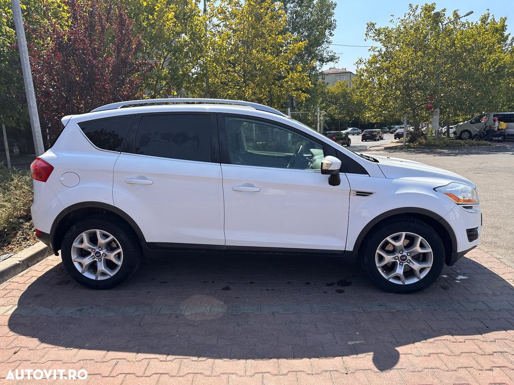 Ford Kuga 2.0 TDCi 4WD Titanium - 4
