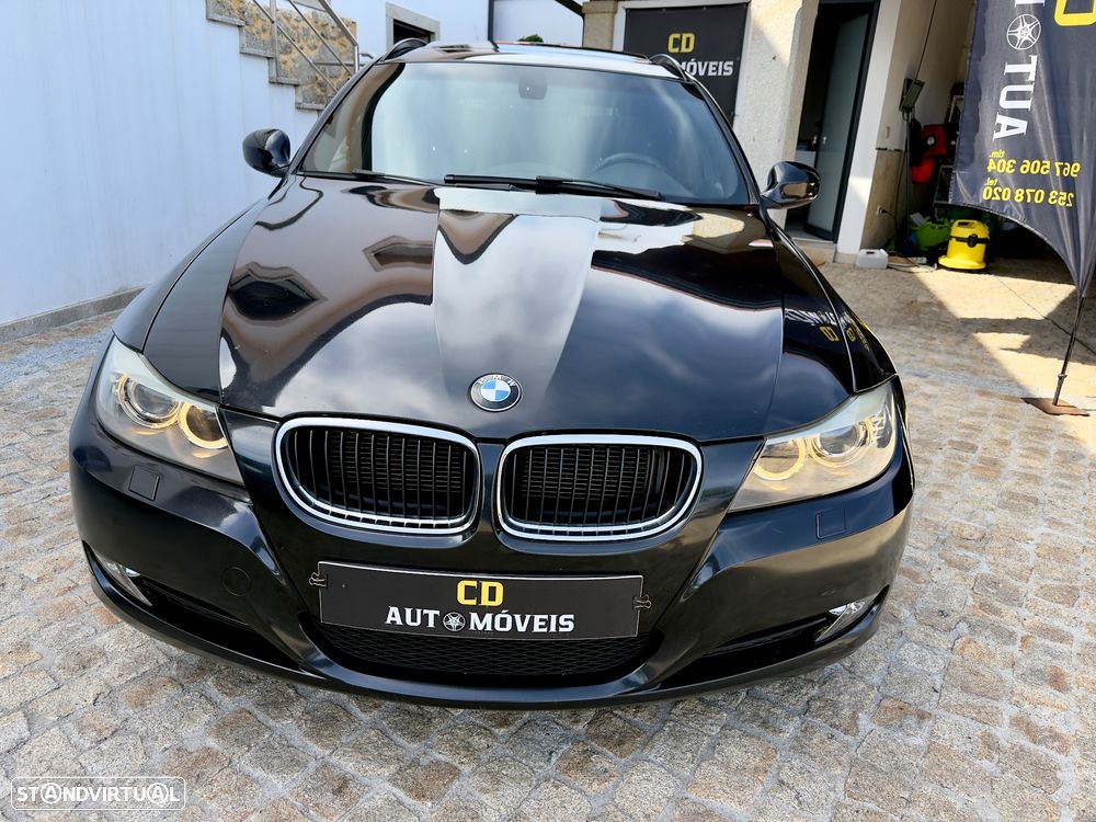 BMW 320 d Navigation Sport - 25