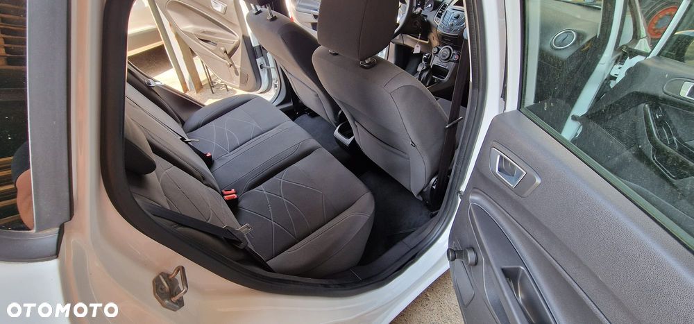 Ford Fiesta - 8
