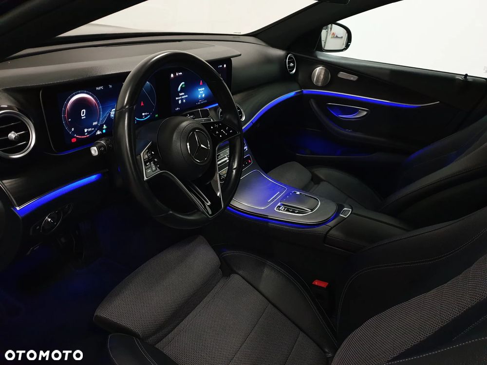 Mercedes-Benz Klasa E 300 de 4Matic 9G-TRONIC AMG Line - 39