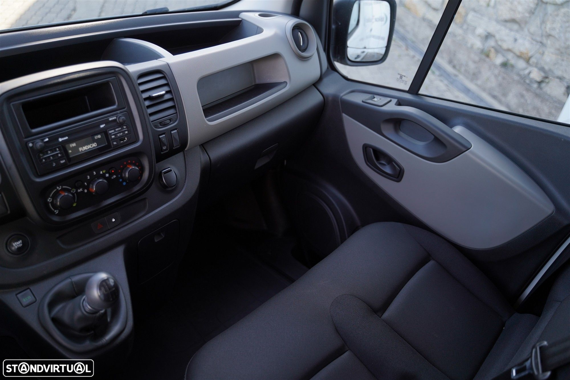 Renault Trafic 1.6 dCi L2H1 1.2T COM ISOLAMENTO TÉRMICO E FRIO - 18