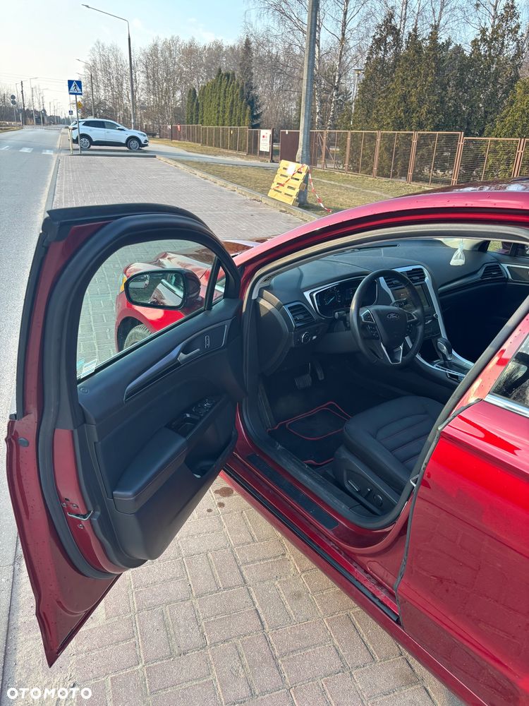 Ford Fusion - 10
