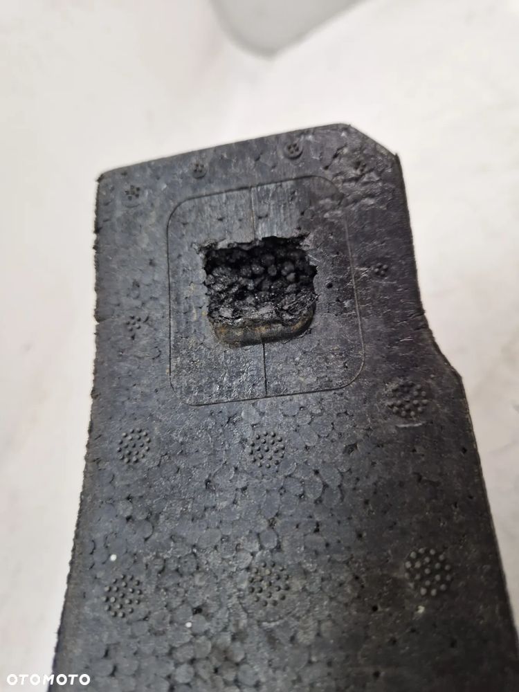 Absorber tylnego zderzaka Fiat 500 LIFT SPORT - 8