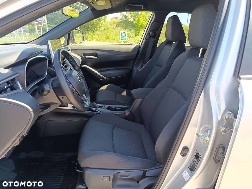 Toyota Corolla Cross - 15