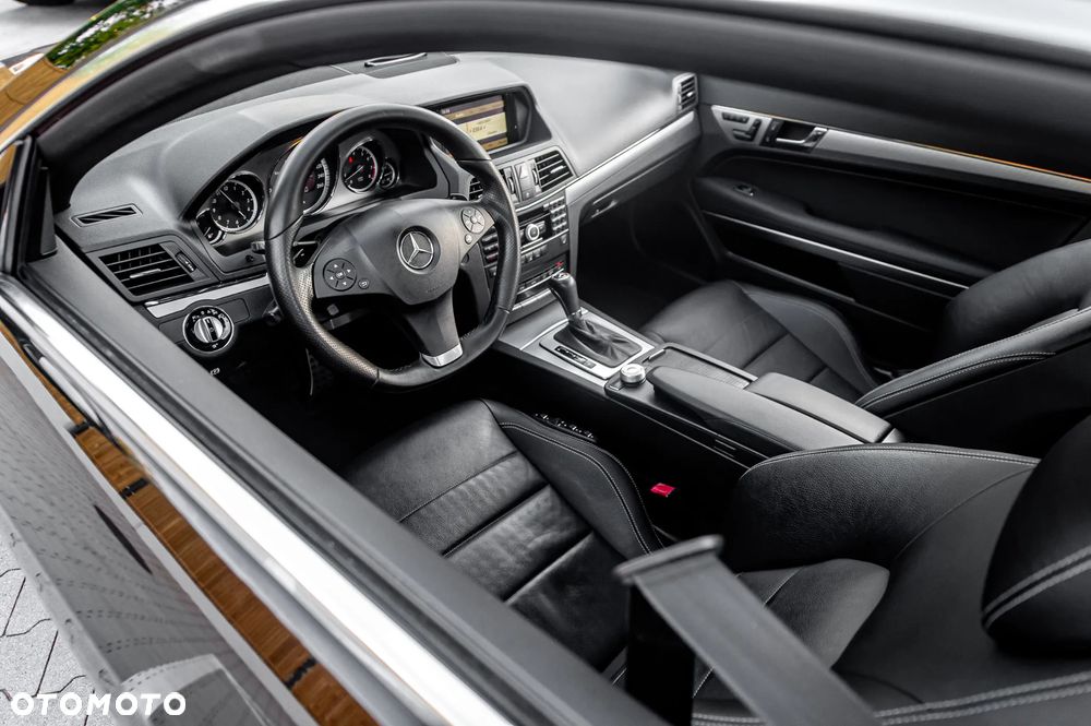 Mercedes-Benz Klasa E 350 CGI BlueEFFICIENCY 7G-TRONIC Avantgarde - 20