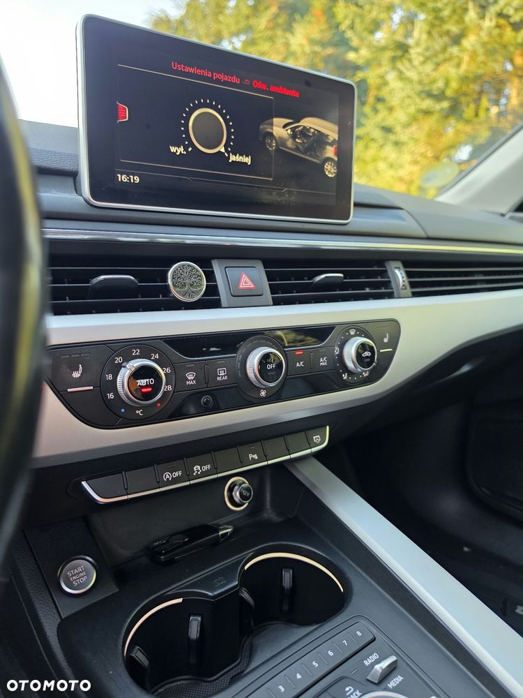 Audi A4 Avant 2.0 TDI ultra S tronic sport - 19
