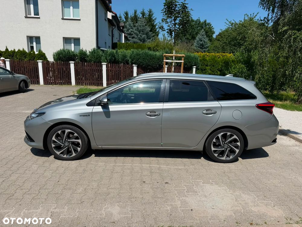 Toyota Auris - 2