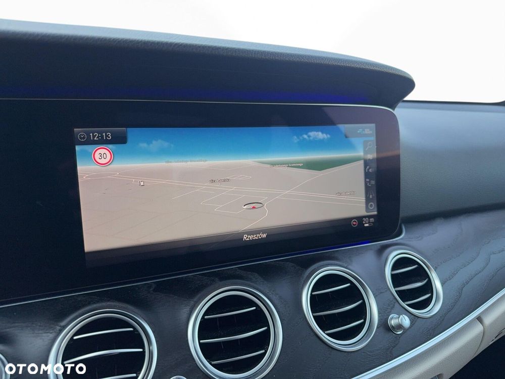 Mercedes-Benz Klasa E - 20