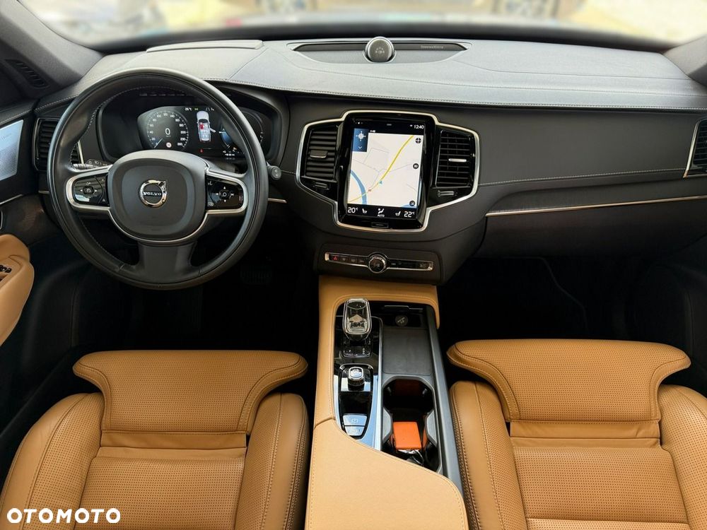 Volvo XC 90 - 21
