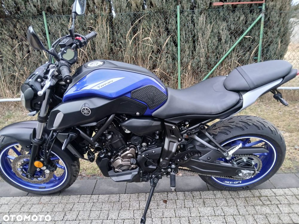 Yamaha MT - 8