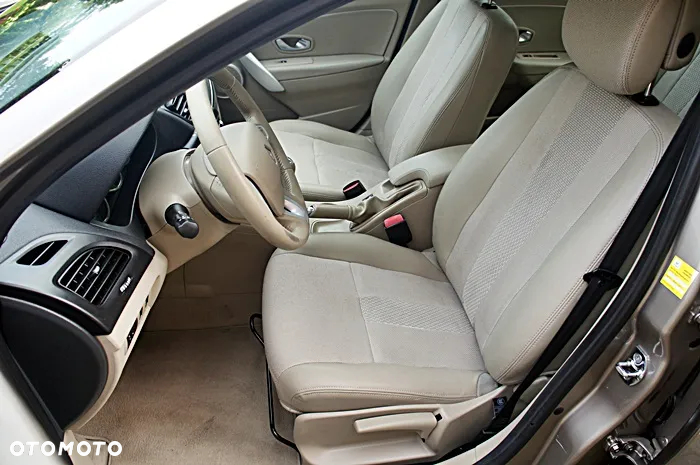 Renault Fluence 1.6 16V Authentique - 15