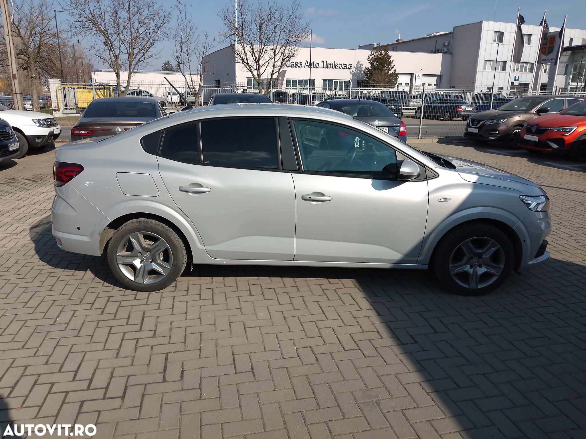 Dacia Logan TCe 90 MT6 Comfort - 6