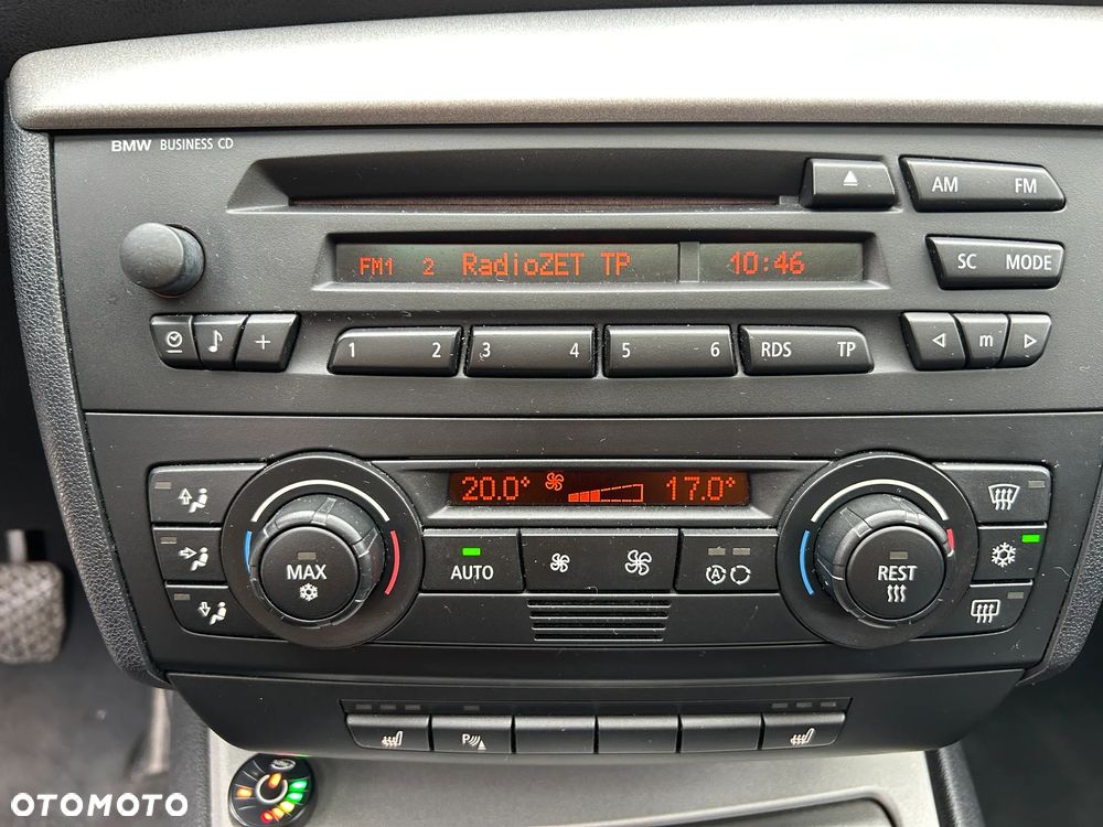 BMW Seria 1 116i - 25